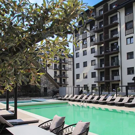 Plava Zvezda U Kompleksu Titova