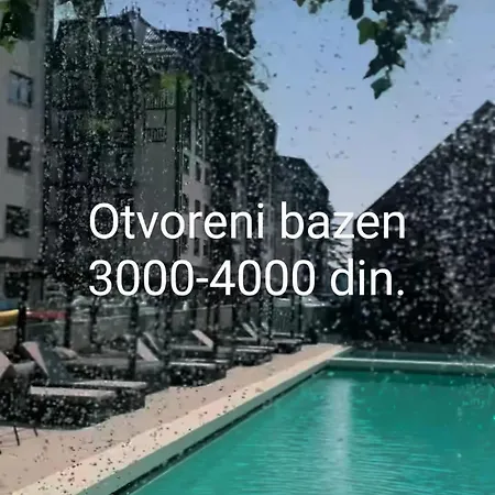 Plava Zvezda U Kompleksu Titova *